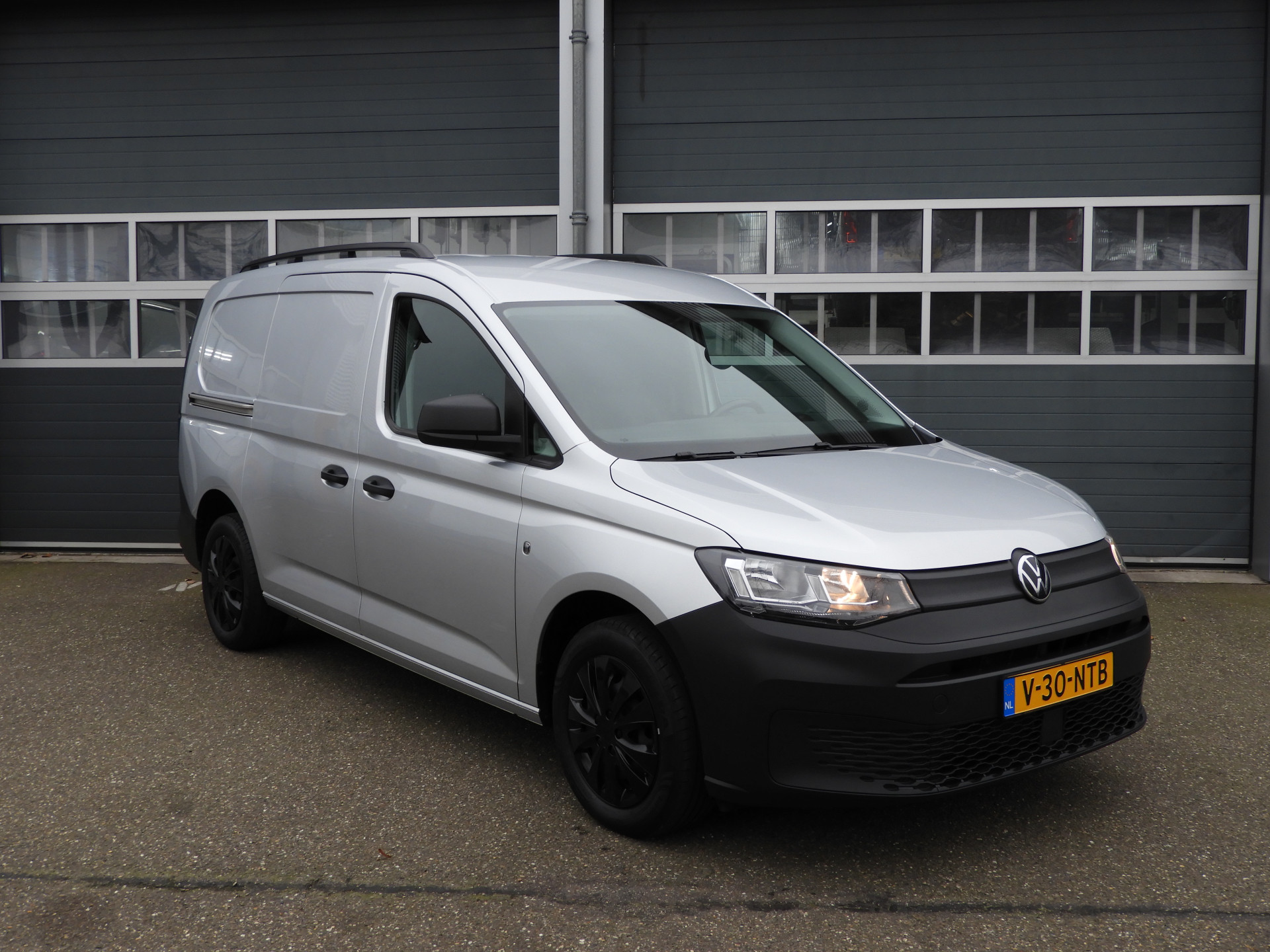 Volkswagen Caddy Cargo Maxi 2.0 TDI AUT 123 PK | AIRCO | NAV | INRICHTING 50232575-2.jpg | Autobedrijf Vervoort