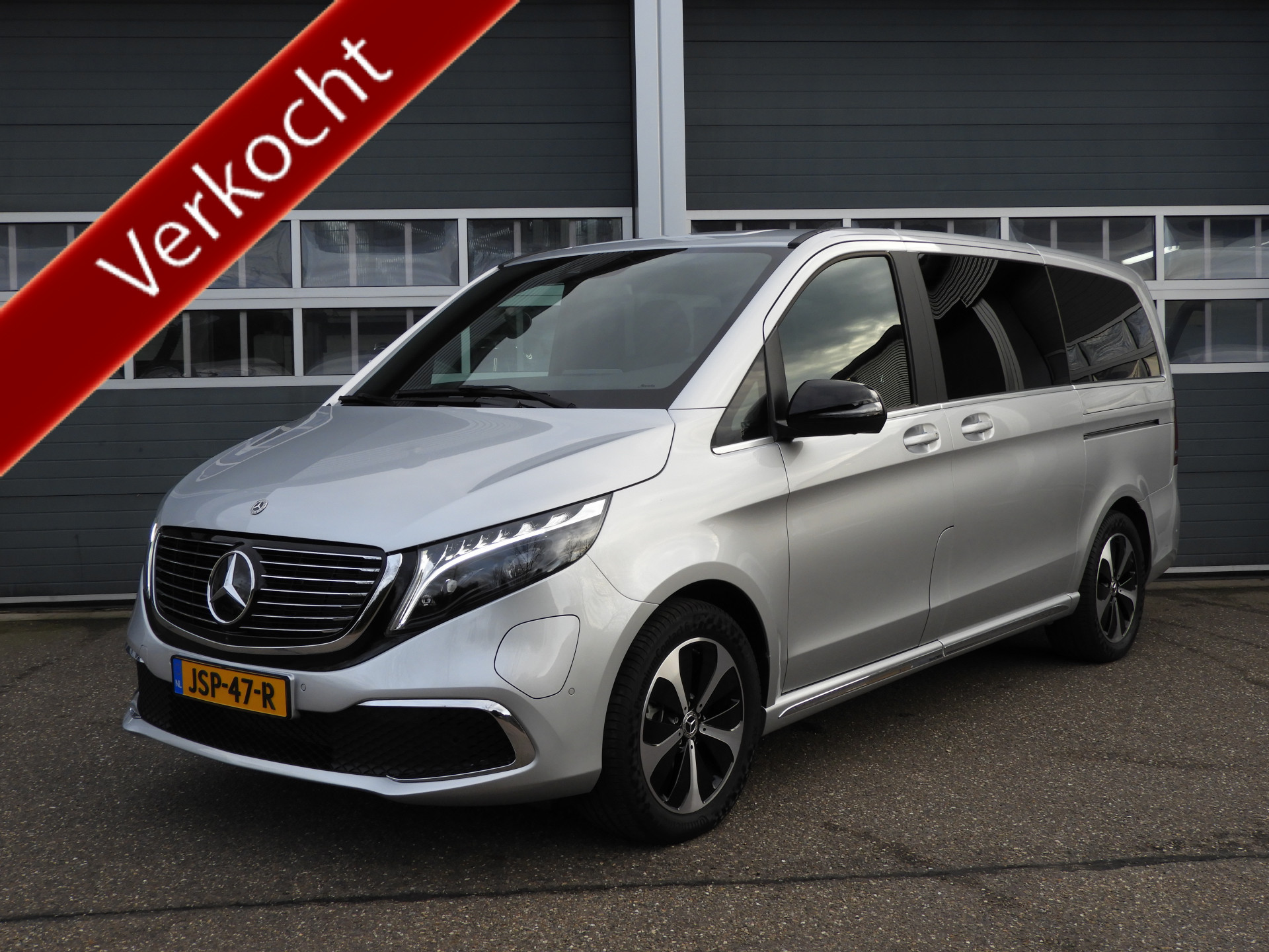 Mercedes-Benz EQV 300 L2 90 kWh 8 PERS | LUCHTVERING | 360° CAMERA | DISTRONIC 50653830-0.jpg | Autobedrijf Vervoort