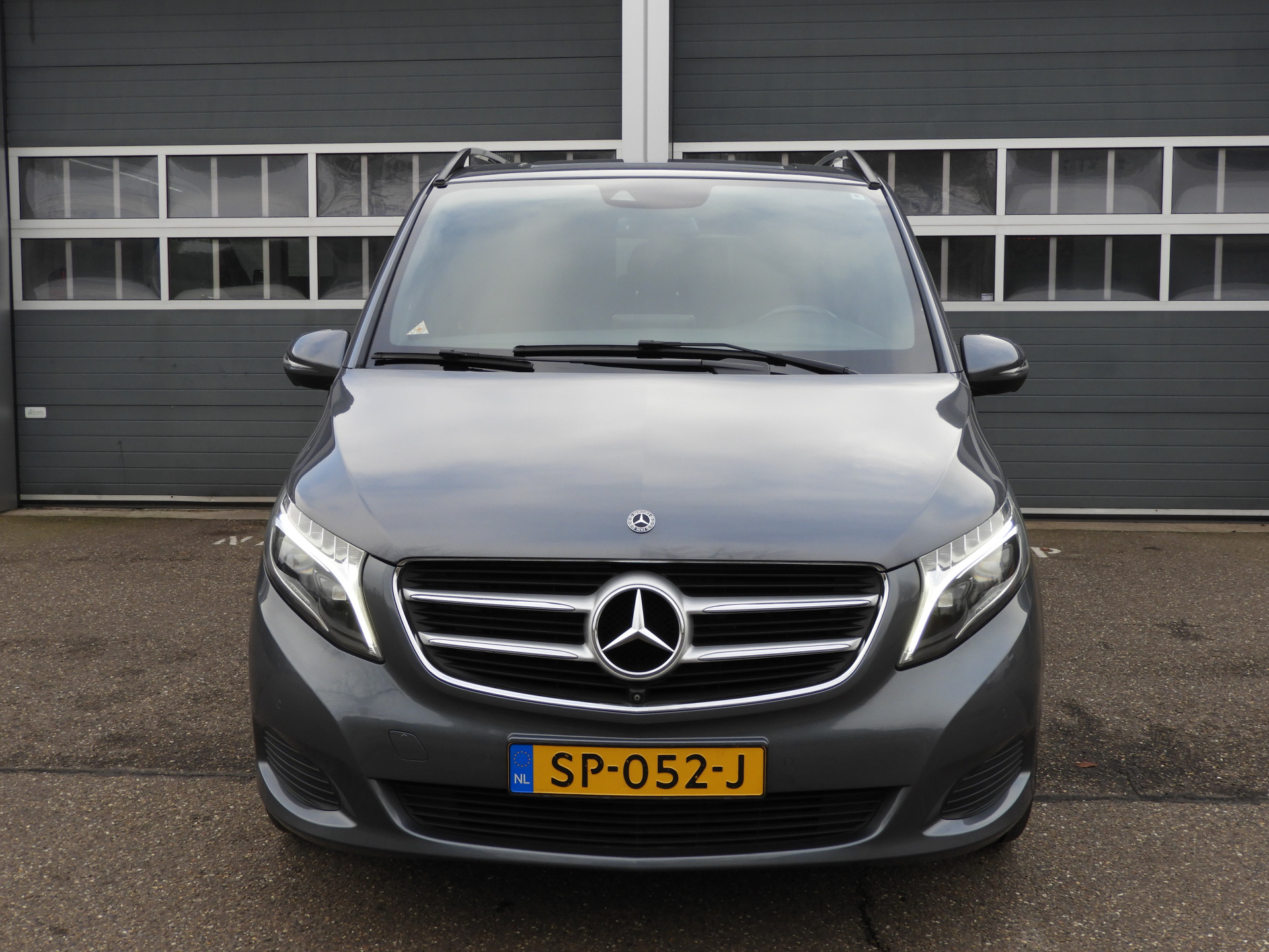 Mercedes-Benz V-Klasse 250d XL AUT | LED | LEDER | 8-PERS. | MARGE | NL-AUTO 50992641-1.jpg | Autobedrijf Vervoort