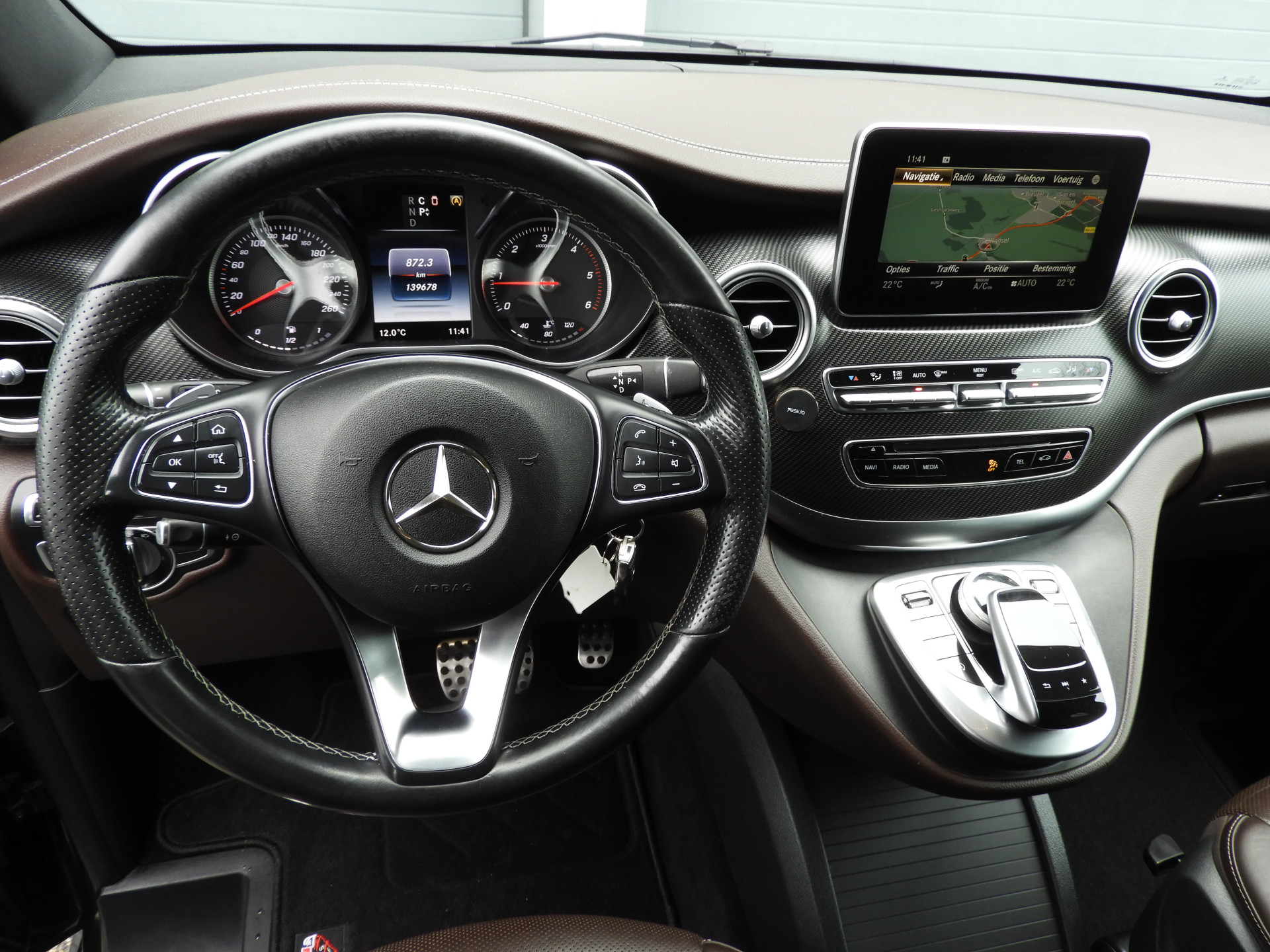 51301731-21.jpg