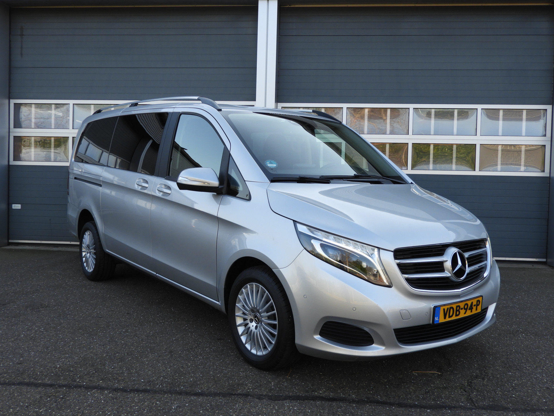Mercedes-Benz V-Klasse 220 CDI Lang DC AUT | LED | NAV | CAMERA | MARGE 51750445-2.jpg | Autobedrijf Vervoort