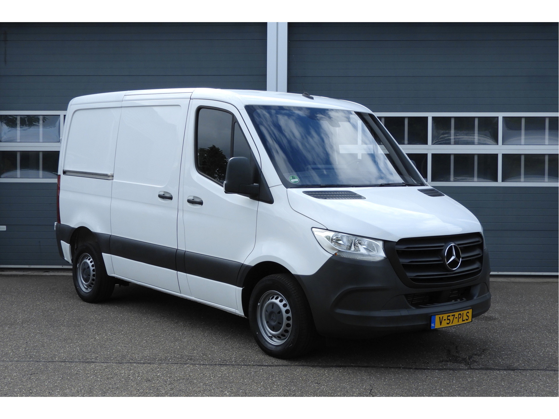 Mercedes-Benz Sprinter 314 2.2 CDI L1H1 | TREKHAAK | CAMERA | CARPLAY | NAVI 53464027-2.jpg | Autobedrijf Vervoort