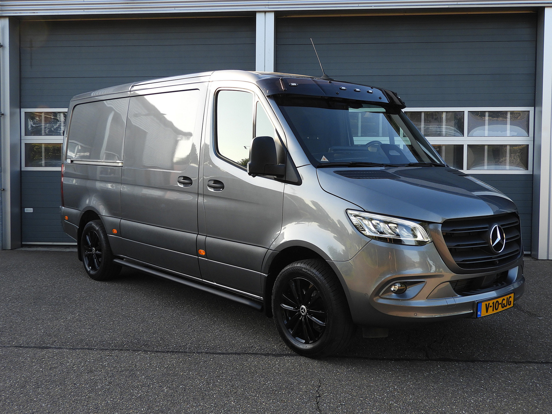 Mercedes-Benz Sprinter 319 1.9 CDI L2H1 RWD AUT | LED | 360° | LUCHTVERING | 3.5t. TREKHAAK 54736249-2.jpg | Autobedrijf Vervoort