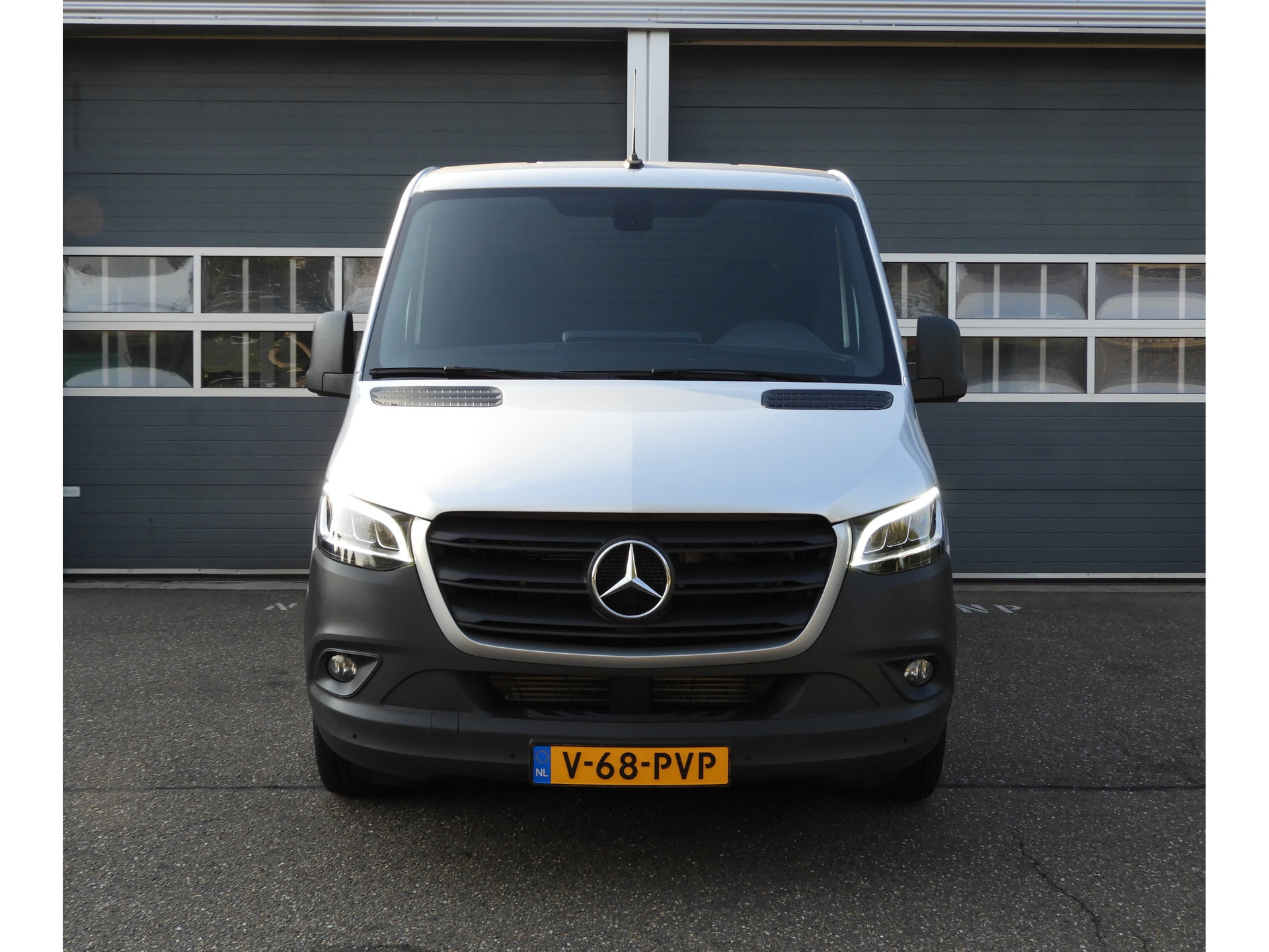 Mercedes-Benz Sprinter 314 2.2 CDI L1H1 AUT | LED | CAMERA | DISTRONIC | MBUX 55013163-1.jpg | Autobedrijf Vervoort