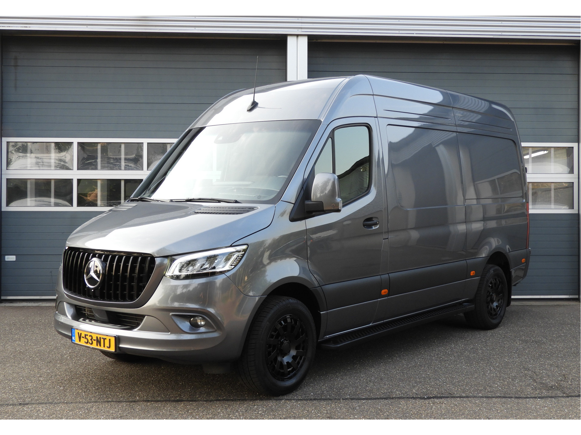 Mercedes-Benz Sprinter 317 1.9 CDI L2H2 RWD AUT | 3.5t TREKHAAK | LED | CAMERA | MBUX | CRUISE 55539841-0.jpg | Autobedrijf Vervoort