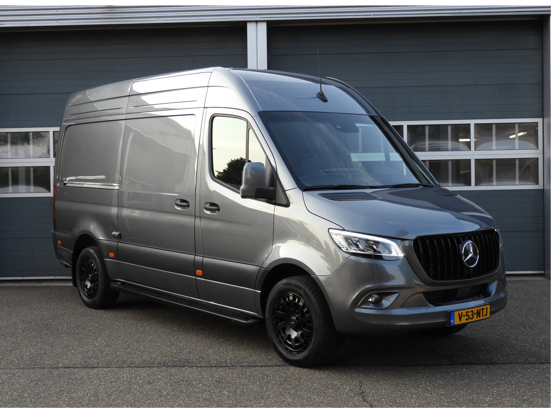 Mercedes-Benz Sprinter 317 1.9 CDI L2H2 RWD AUT | 3.5t TREKHAAK | LED | CAMERA | MBUX | CRUISE 55539841-2.jpg | Autobedrijf Vervoort