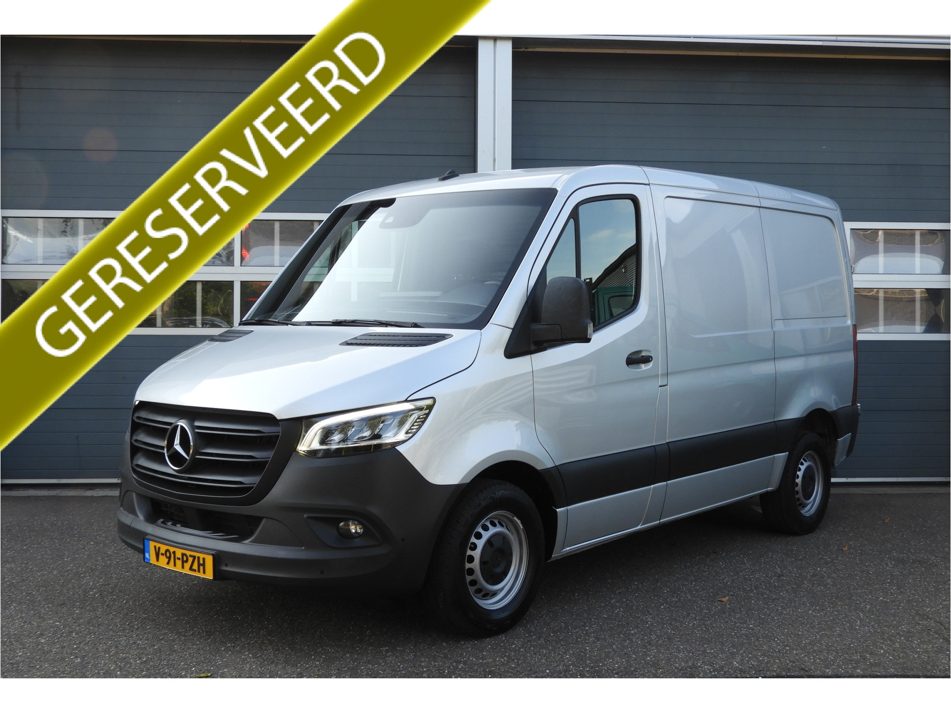 Mercedes-Benz Sprinter 317 1.9 CDI L1H1 RWD AUT | DISTRONIC | 10.25 MBUX | SORTIMO INRICHTING | LED 55642793-0.jpg | Autobedrijf Vervoort