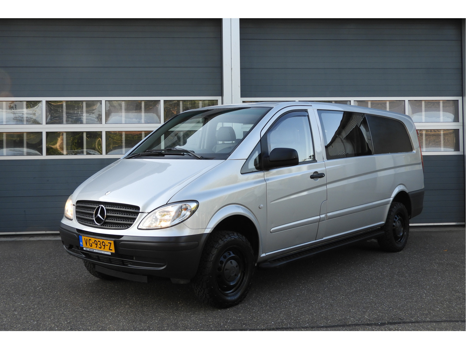 Mercedes-Benz Vito 115 CDI 343 DC AUT 4X4 | 2.5t TREKHAAK | CAMERA | CRUISE CONTROL 55881022-0.jpg | Autobedrijf Vervoort