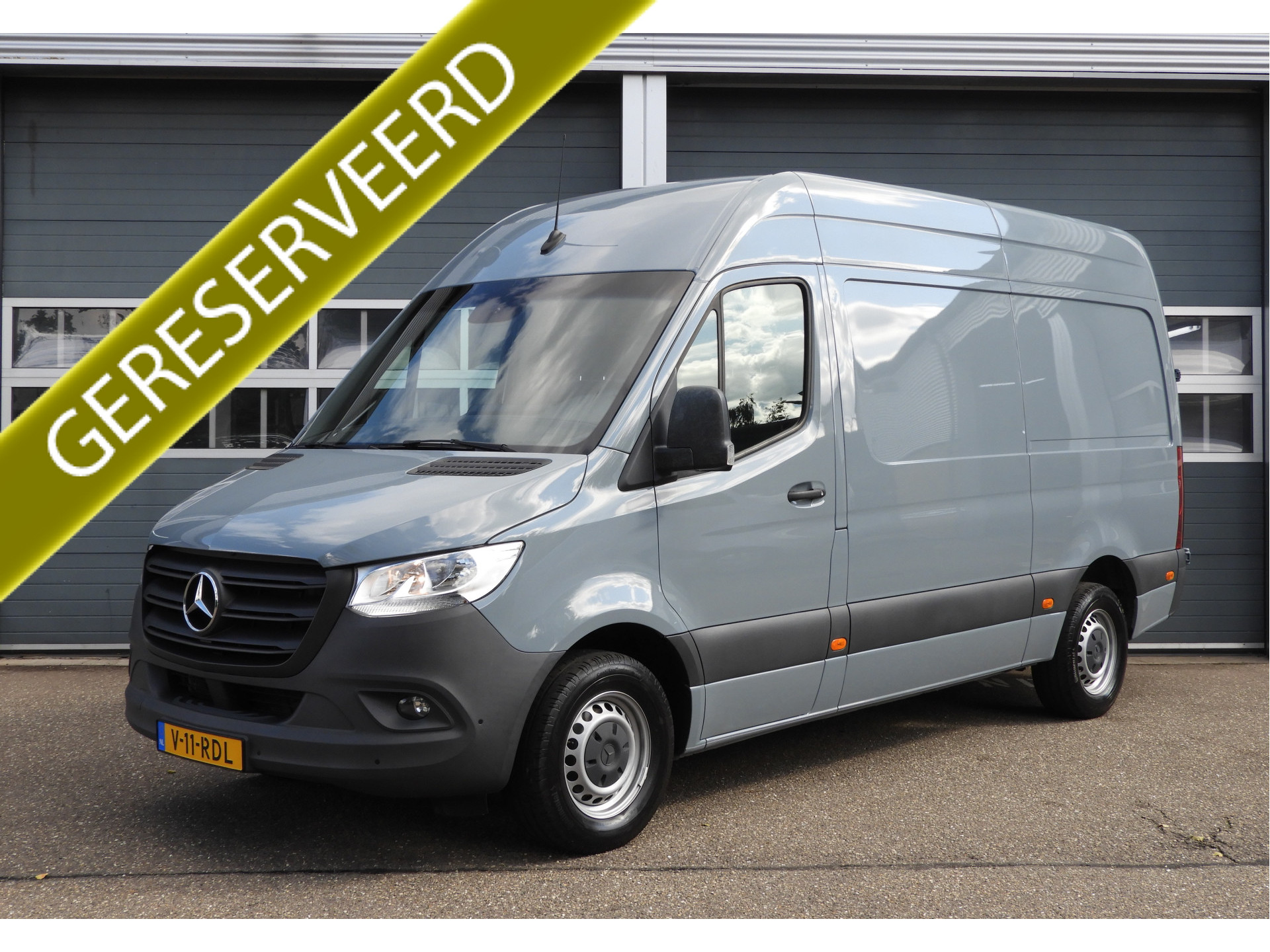 Mercedes-Benz Sprinter 317 1.9 CDI L2H2 RWD AUT | CAMERA | MBUX | CRUISE | CARPLAY 56157810-0.jpg | Autobedrijf Vervoort