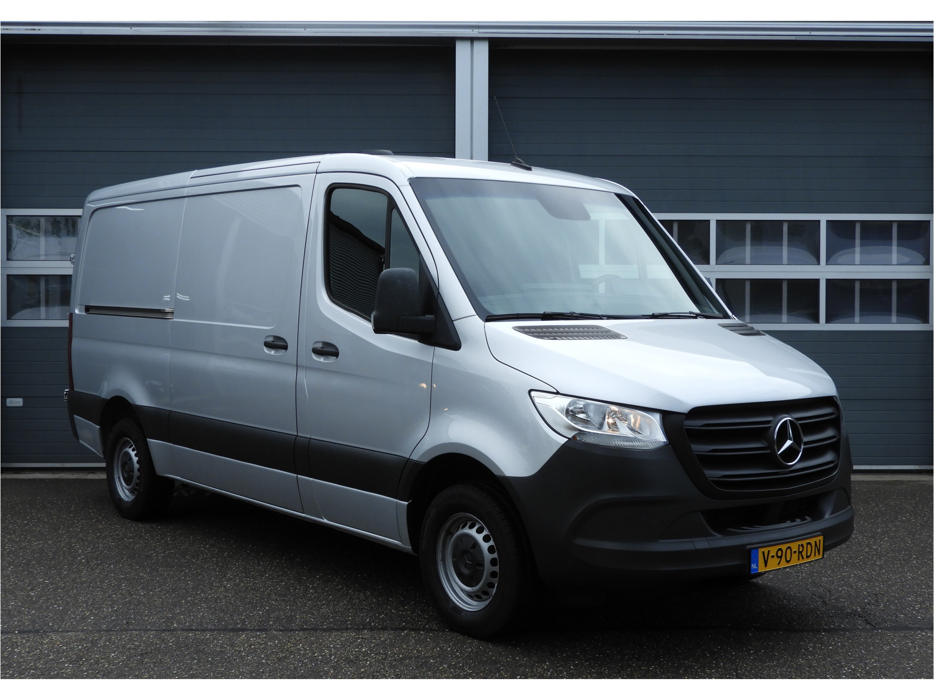 Mercedes-Benz Sprinter 315 1.9 CDI L2H1 RWD | TREKHAAK | CAMERA | CARPLAY | MBUX 56353802-2.jpg | Autobedrijf Vervoort