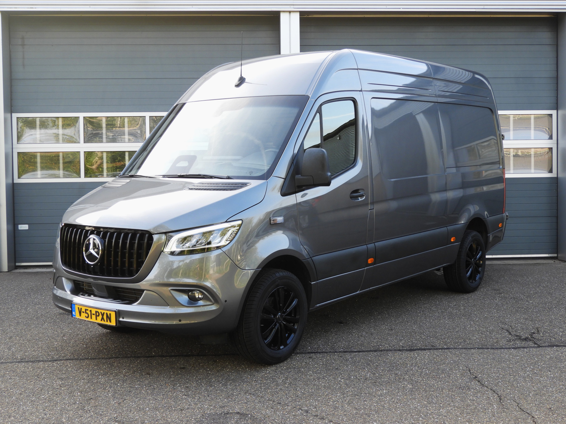 Mercedes-Benz Sprinter 317 1.9 CDI L2H2 RWD AUT | LED | MBUX | CAMERA | 18 INCH 56653791-0.jpg | Autobedrijf Vervoort