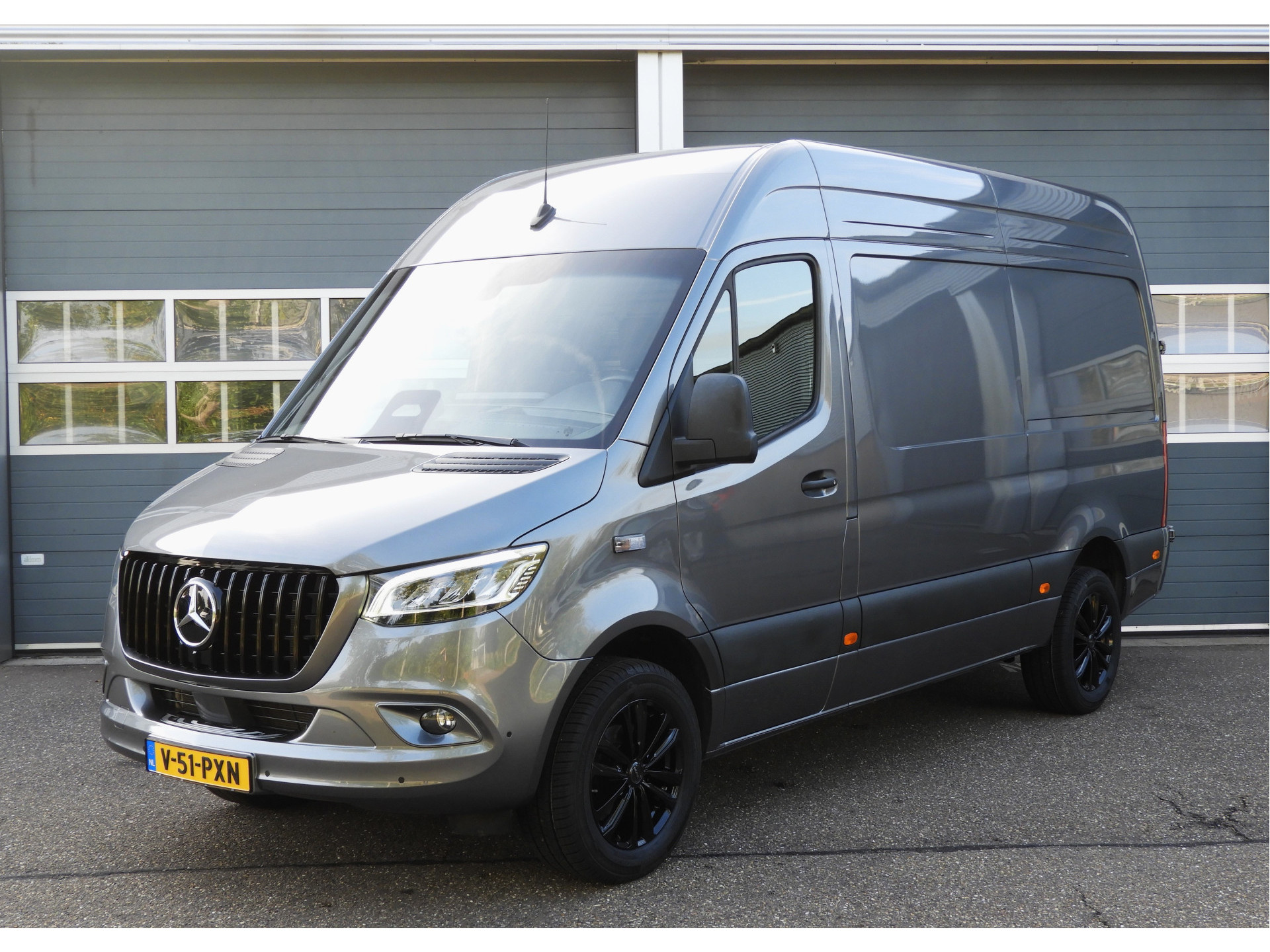 Mercedes-Benz Sprinter 317 1.9 CDI L2H2 RWD AUT | LED | MBUX | CAMERA | 18 INCH 56653791-0.jpg | Autobedrijf Vervoort