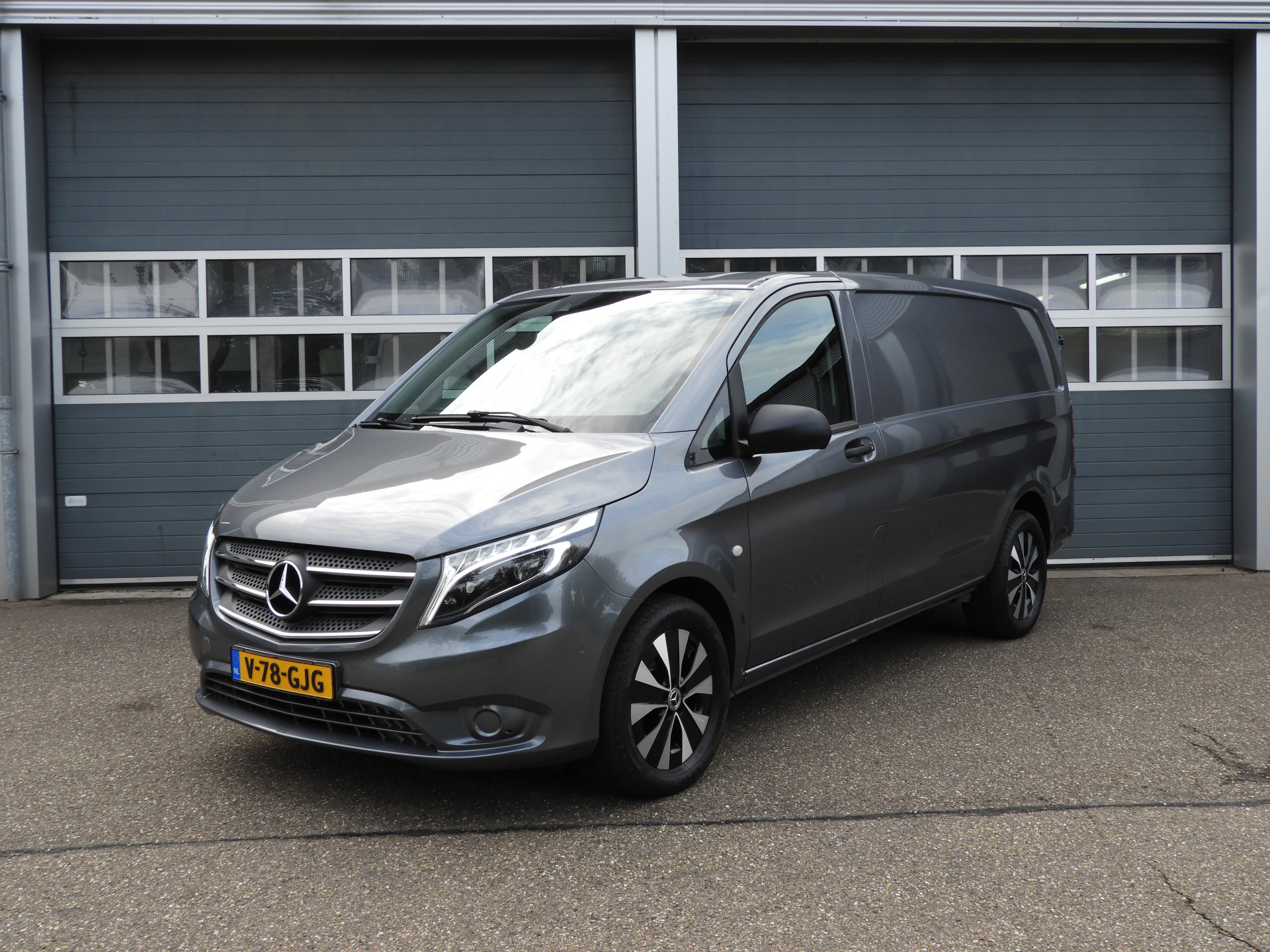 Mercedes-Benz Vito 116 CDI Lang AUT | LED | CAMERA | 2.5t TREKGEWICHT 56755183-0.jpg | Autobedrijf Vervoort
