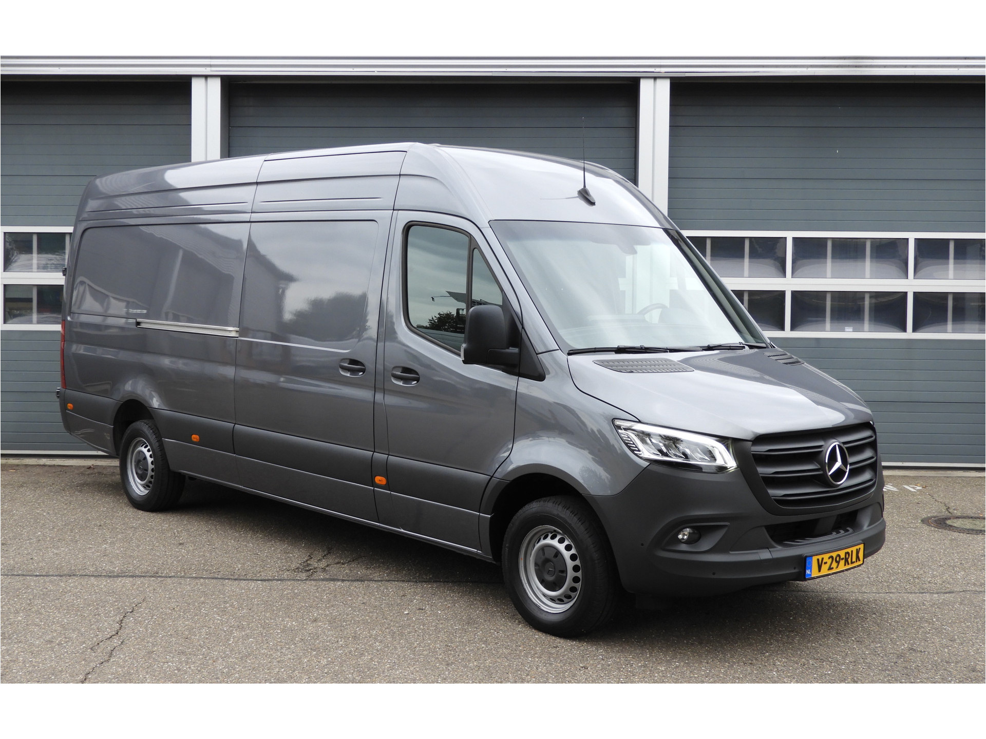 Mercedes-Benz Sprinter 317 1.9 CDI L3H2 RWD AUT | 3.5t TREKGEWICHT | LED | CAMERA 57594953-2.jpg | Autobedrijf Vervoort